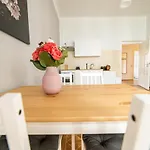 Fullhouse - - B7 - 3 Bedrooms - Smarttv - Nespresso 格尔利茨