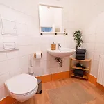Fullhouse - - B7 - 3 Bedrooms - Smarttv - Nespresso *