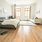Fullhouse - - B7 - 3 Bedrooms - Smarttv - Nespresso 公寓 *