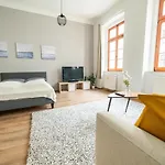 公寓 Fullhouse - - B7 - 3 Bedrooms - Smarttv - Nespresso 格尔利茨