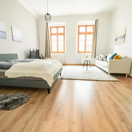 Fullhouse - - B7 Bruno - 3 Bedrooms - Smarttv - Nespresso דירה *