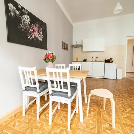 Fullhouse - - B7 Bruno - 3 Bedrooms - Smarttv - Nespresso דירה